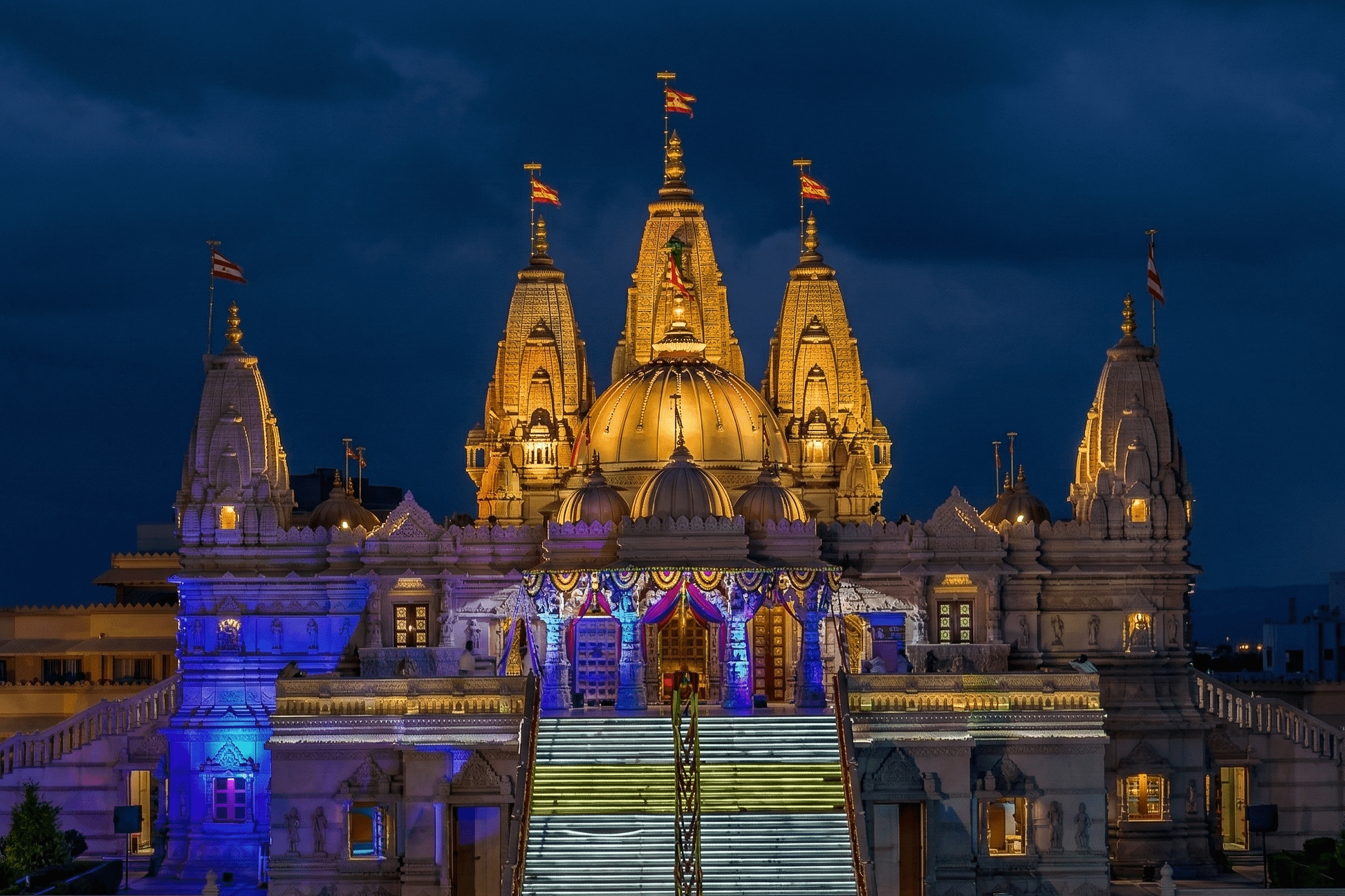 SWAMINARAYAN TEMPLE 4